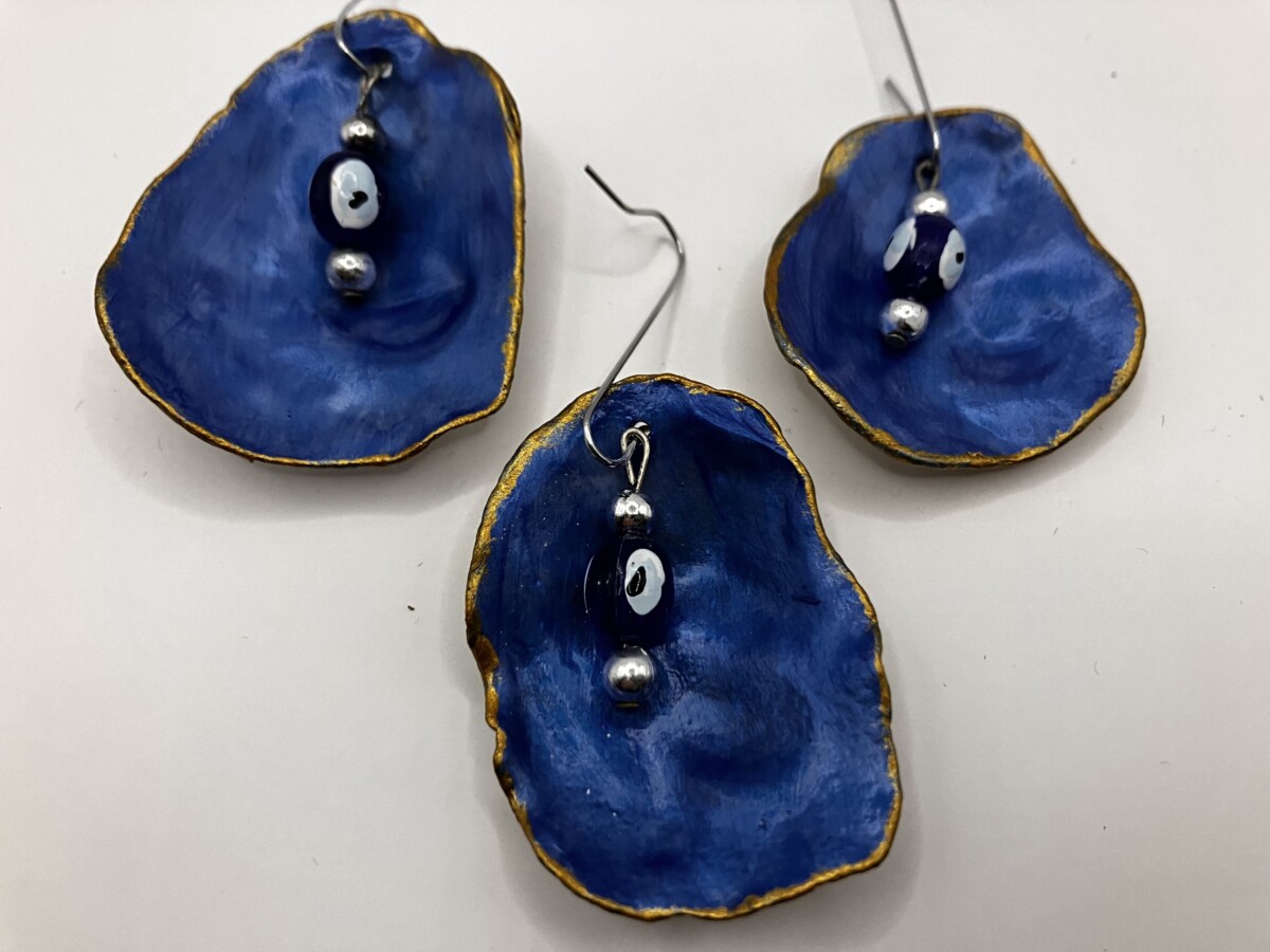 Oesterschelpen hangers - set van drie met kralenoogjes - Afbeelding 2