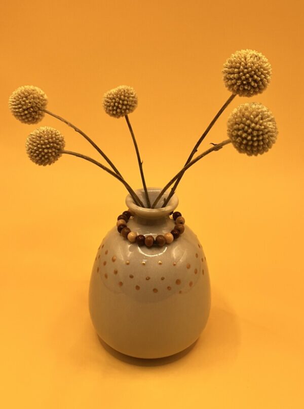 Vaasje, beige, bruin, goud en geel