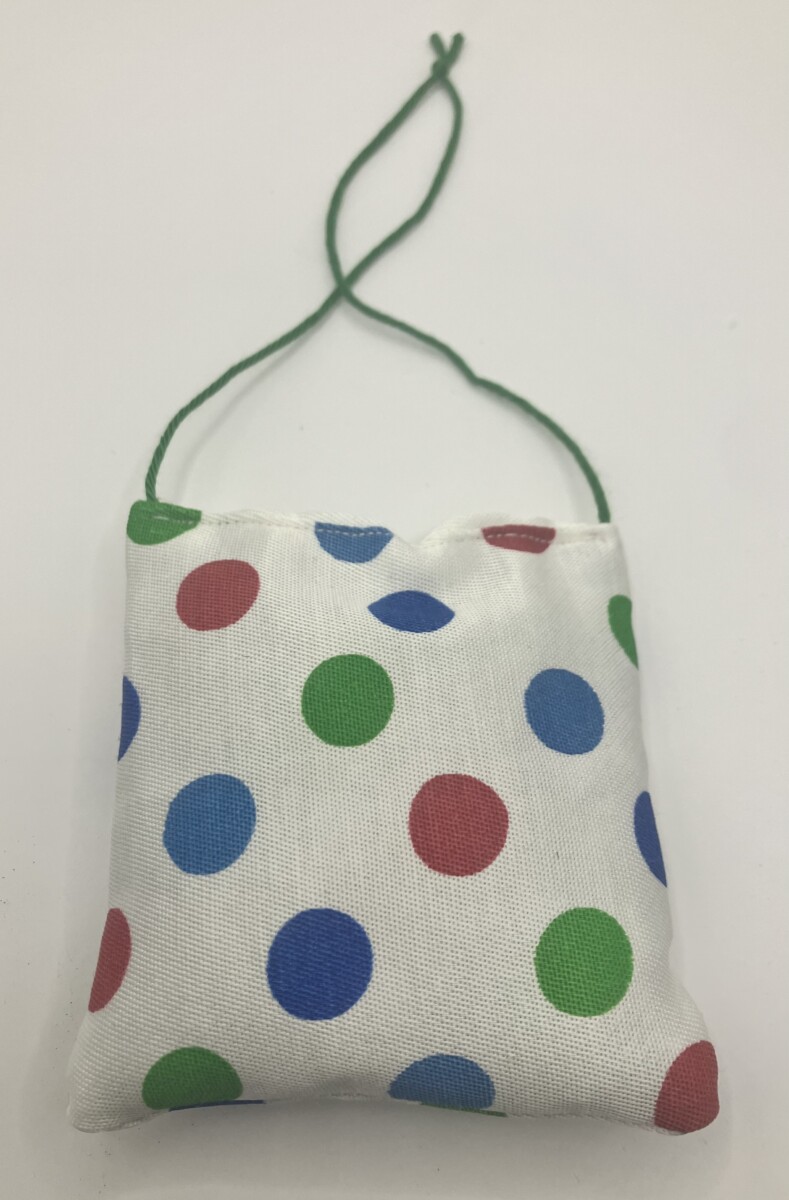 Set van drie witte lavendelzakjes met gekleurde stippen - Afbeelding 2
