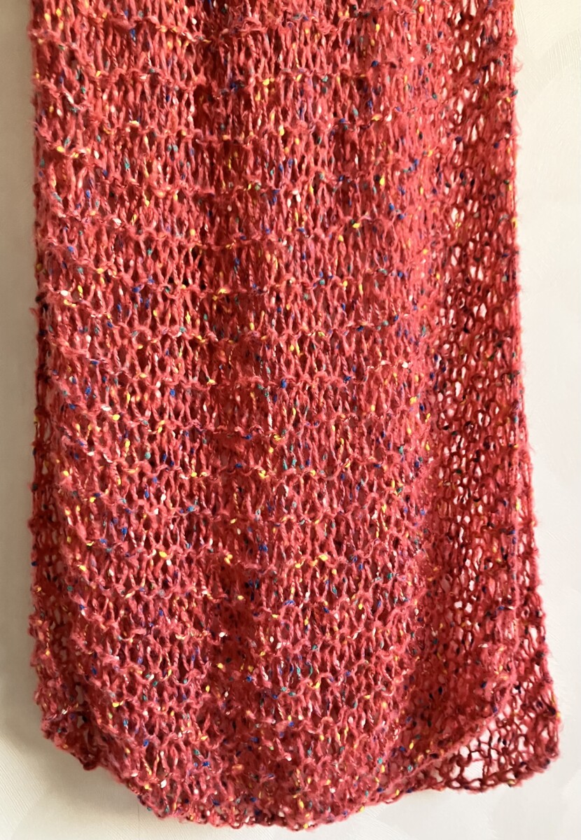 Gebreide sjaal/omslagdoek in oud roze met gekleurde accenten - Afbeelding 2