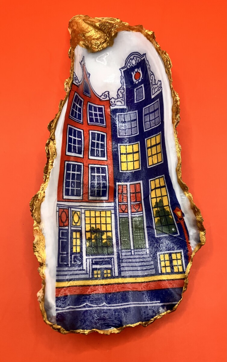 Uitgelichte afbeelding voor “Oesterschelp Amsterdam in kleur”