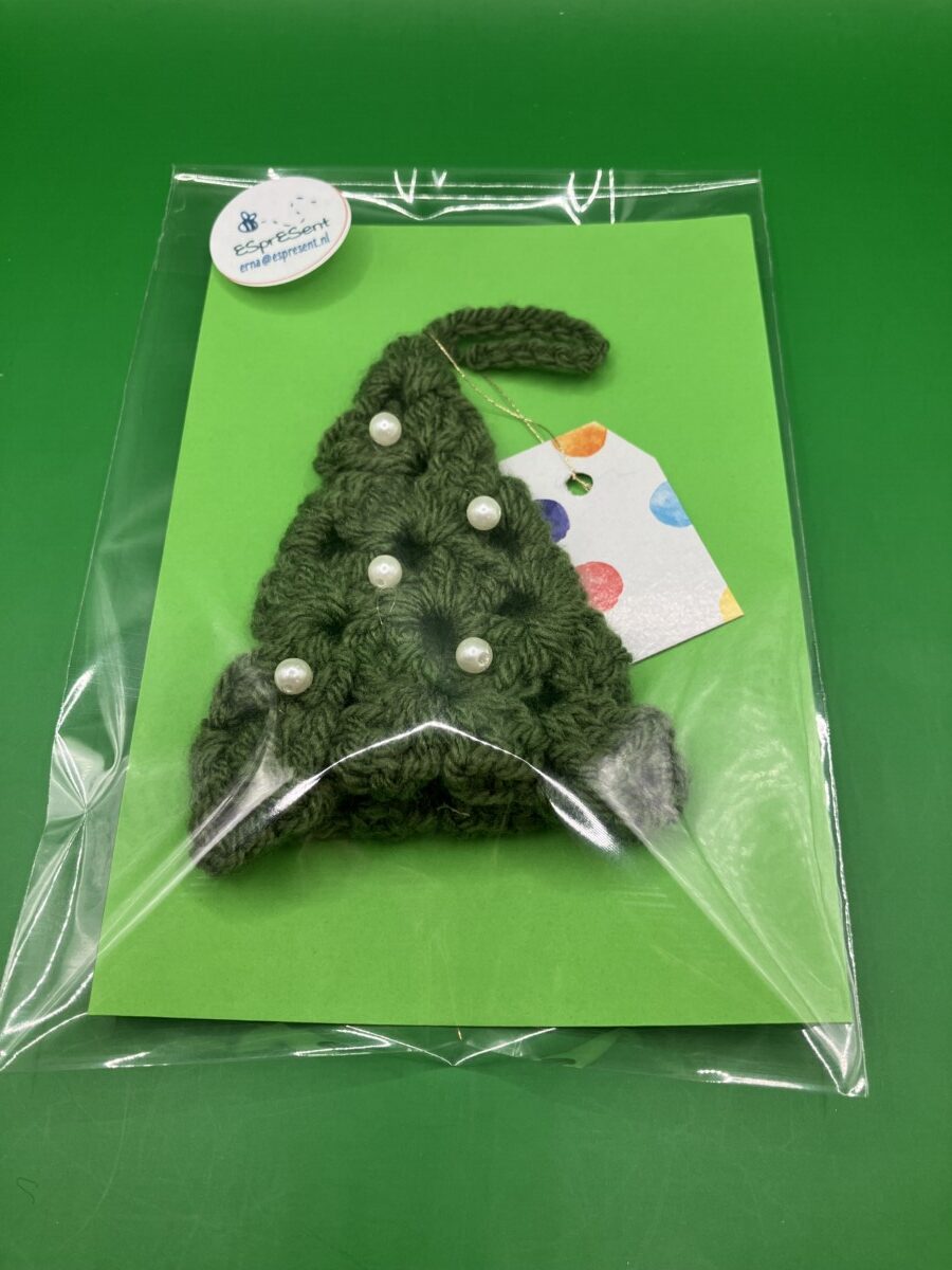 Uitgelichte afbeelding voor “Gehaakte groene kerstboom met parelkraaltjes”