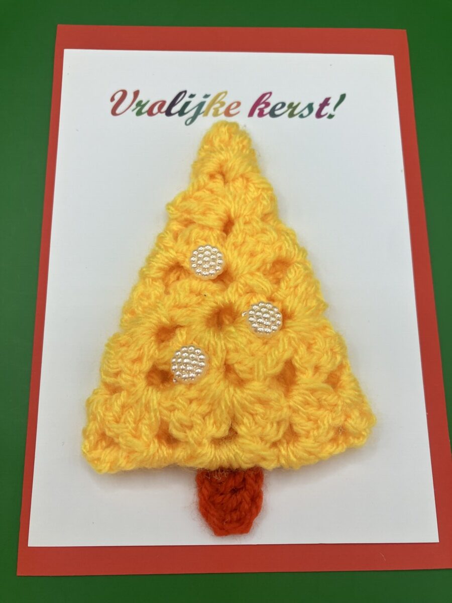 Set van twee vrolijke kerstkaarten in geel en rood - Afbeelding 2