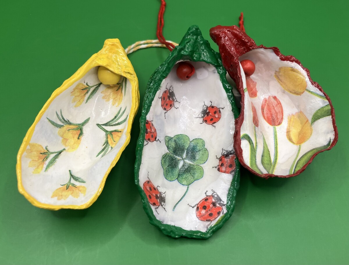 Uitgelichte afbeelding voor “Set van drie kleurrijke (kerstboom)hangers”